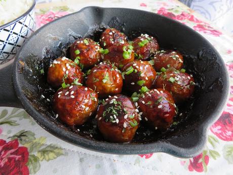 Honey Sriracha Turkey Meatballs