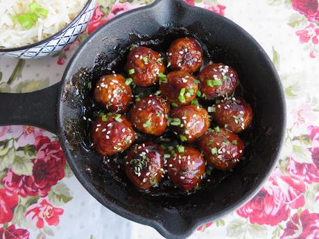 Honey Sriracha Turkey Meatballs