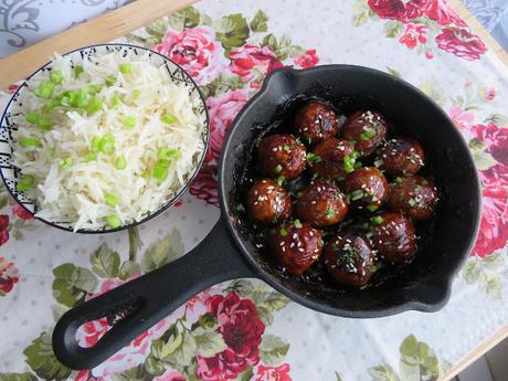 Honey Sriracha Turkey Meatballs