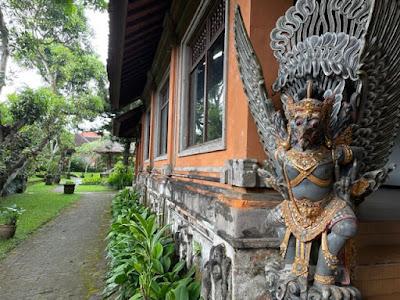 BALI, A TROPICAL PARADISE: Guest Post by Tom Scheaffer