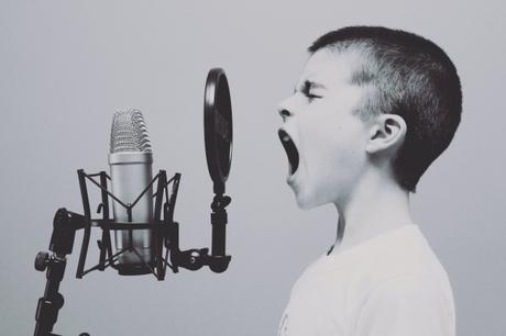 First Intelligent Wearable to Prevent Vocal Fatigue