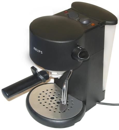 Top 15 Espresso Machines Under $200 2023 {Amazon’s Best Sellers}