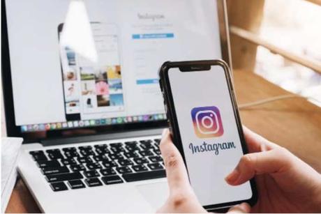 Does Instagram Show Who Viewed Your Videos?