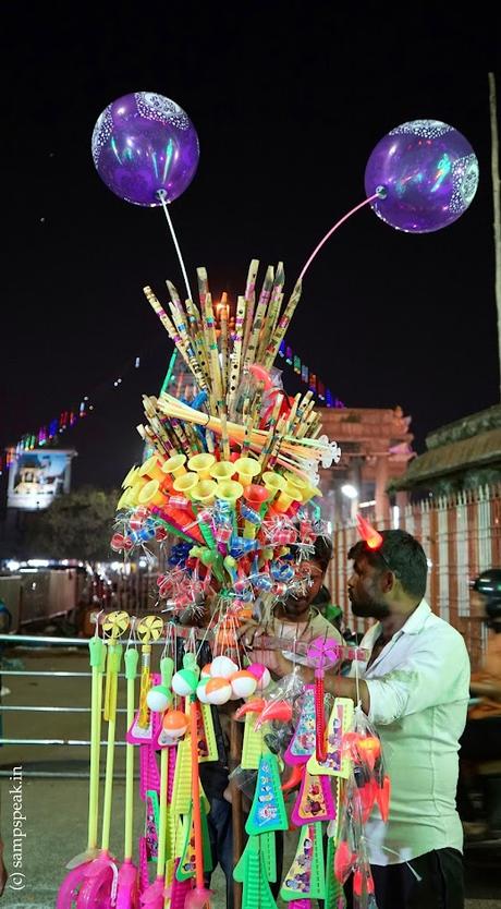 Pedler on streets !!