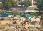 Storey Sky-scraper Nineteen Days Floors Day'