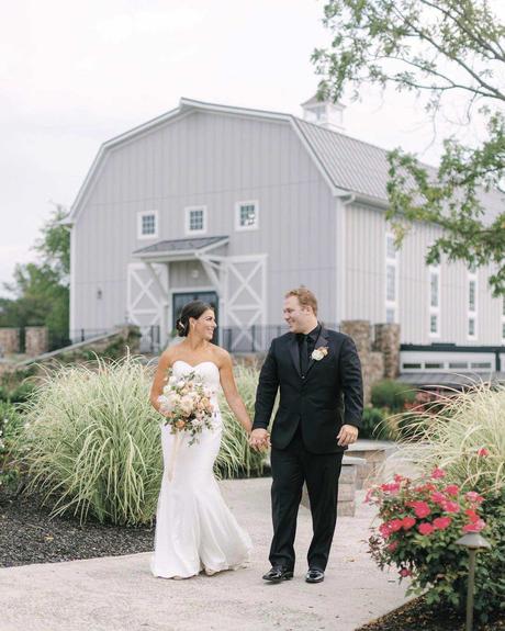 wedding venues in maryland bride groom barn outdoor