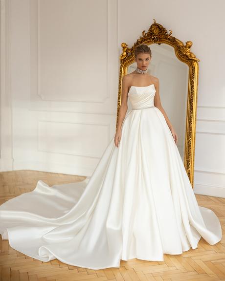 eva lendel wedding dresses 2023 simple strapless neckline ball gown train oranta