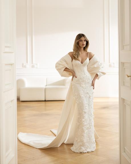 eva lendel wedding dresses 2023 sheath with floral appliques spaghetti straps with overskirt genevieve