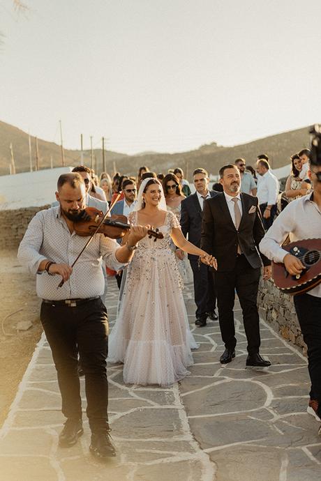 Beautiful summer wedding in the gorgeous island of Paros│Venia & George beautiful-summer-wedding-paros-gorgeous-island_18