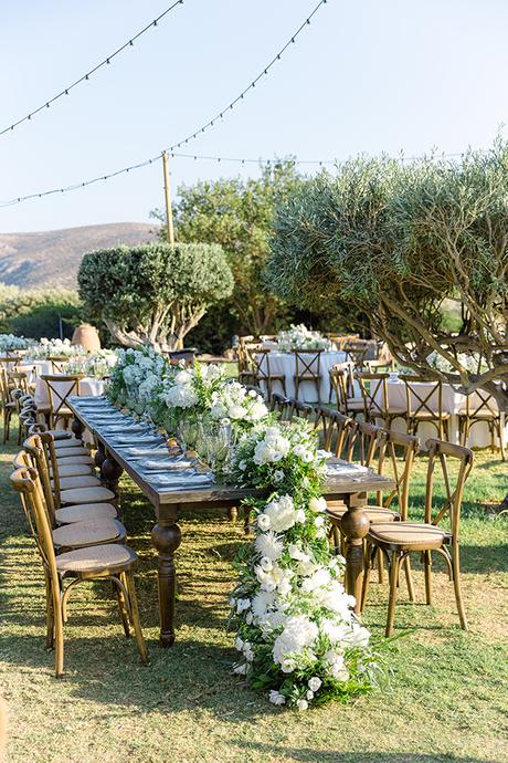 fairytale-summer-wedding-athens-impressive-white-flowers_69
