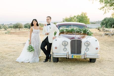 fairytale-summer-wedding-athens-impressive-white-flowers_04x