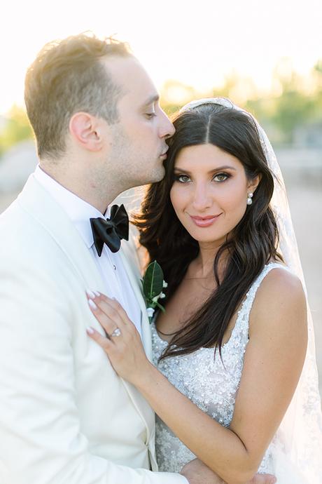 fairytale-summer-wedding-athens-impressive-white-flowers_03x