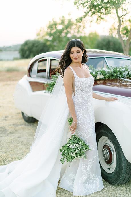 fairytale-summer-wedding-athens-impressive-white-flowers_04