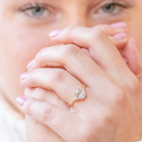 Moissanite: Stunning Engagement Rings on a Budget