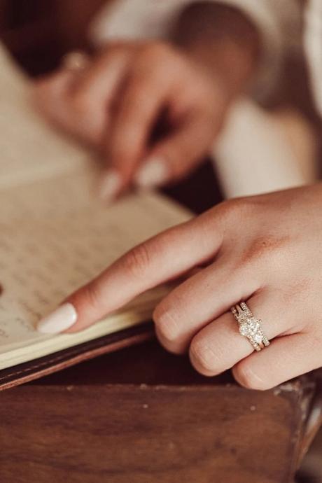 Moissanite: Stunning Engagement Rings on a Budget