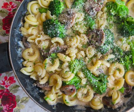 Mushroom Broccoli Pasta