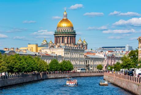 Discover the Enchanting Charm of Europe: 20 Most Beautiful Cities You Must Visit! St. Petersburg, Russia