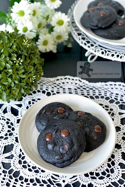 best ultimate fudgy extreme black chocolate chip cookies