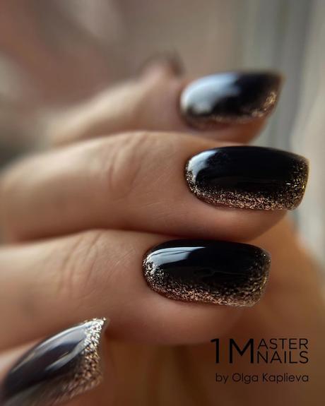 black and gold wedding nails glitter accent 1masternails