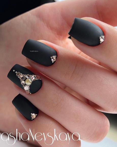 black and gold wedding nails matte with rhinestones lyasha_nevskaya