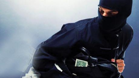 Cash,50 mobile phones robbed