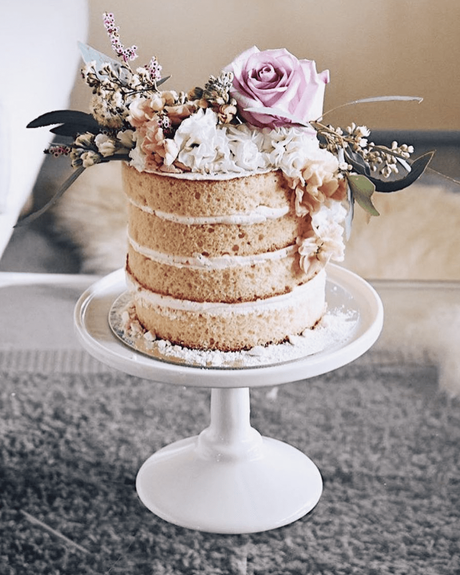 naked wedding cakes 1 tier with flowers design