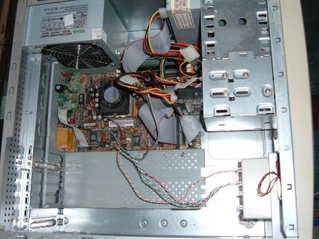 Open a PC Case Safely: 10 Easy Ways Open a PC Case Safely