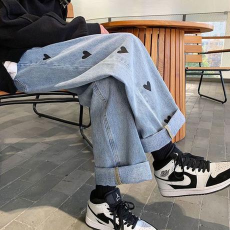 The Kawaii Jeans Look: How to Rock Cute Jeans with Style The Kawaii Jeans Look: How to Rock Cute Jeans with Style