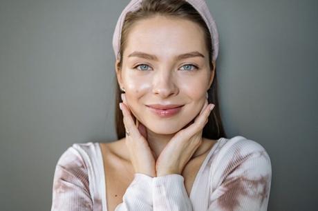 What is glowy skin and how to get it step by step