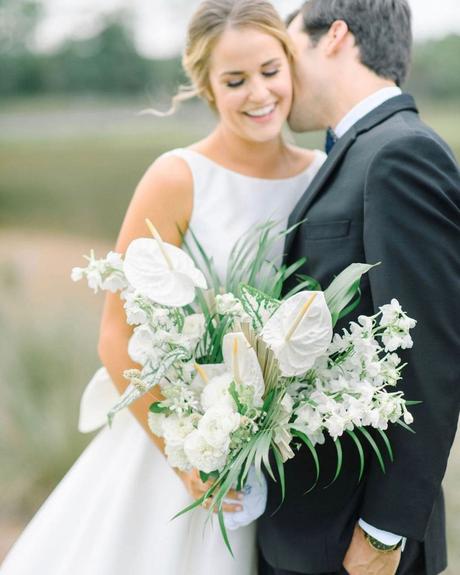 popular wedding flowers calla lilies