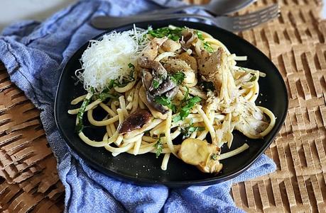 Simple Pasta with Mushrooms