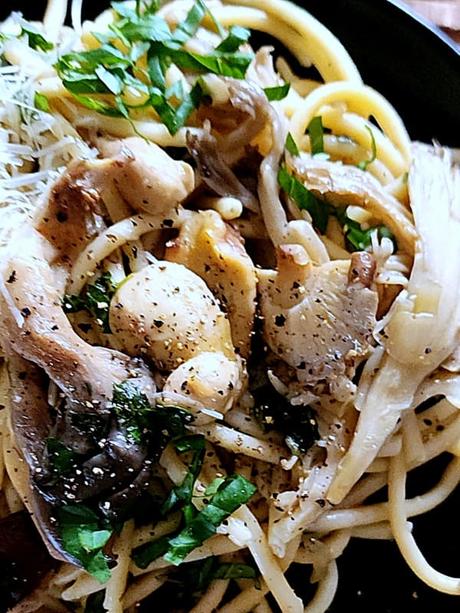 Simple Pasta with Mushrooms