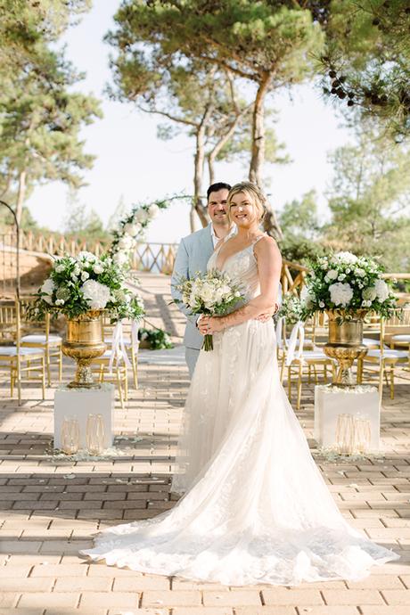 lovely-summer-wedding-kefalonia-white-hydrangeas-gold-details_01x