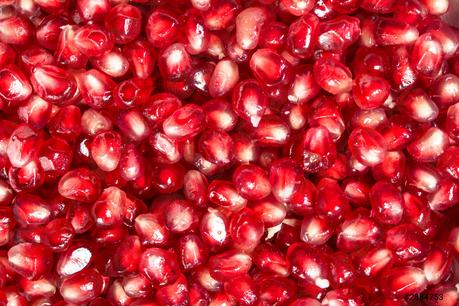 How to Get Health Benefits from Pomegranates