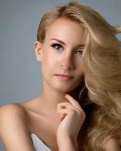 model girl hand on chin generated by starryai AI