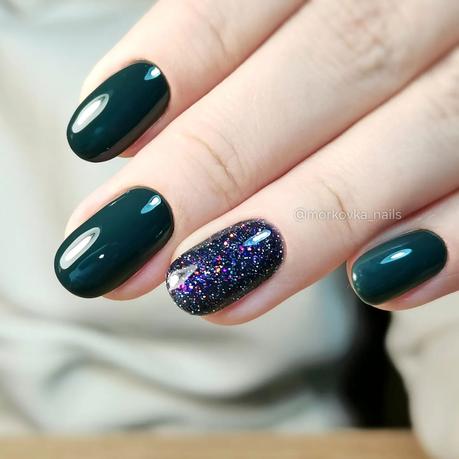 Creative Dark Green Nail Ideas For Every Aesthetic