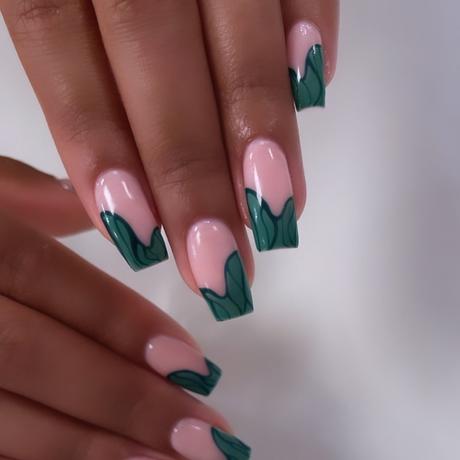 Creative Dark Green Nail Ideas For Every Aesthetic