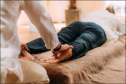 What Is Shiatsu? What Are the Benefits?