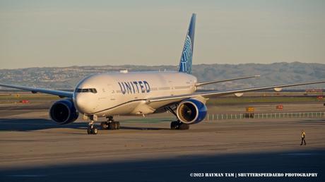 Boeing 777-200ER, United Airlines