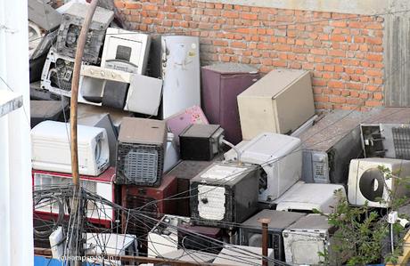 gadgets and life !  - when becomes useless -  get thrown out !!