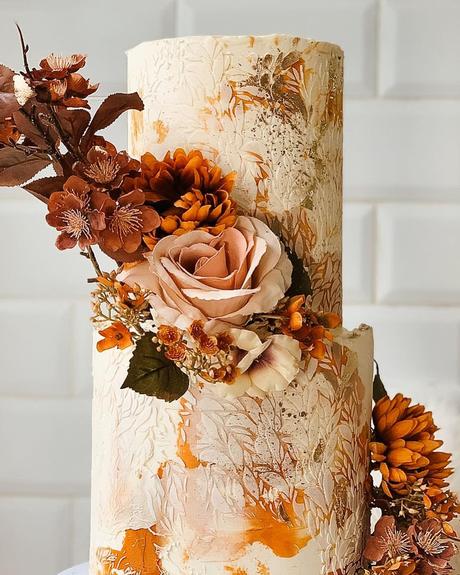 rust wedding cakes flowers