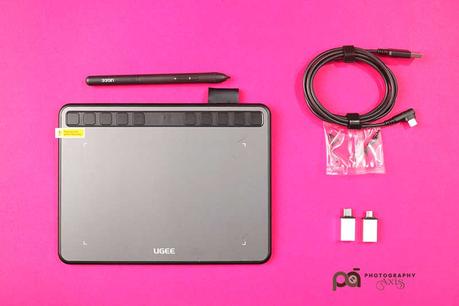 UGEE S640 Pen tablet Box Contents