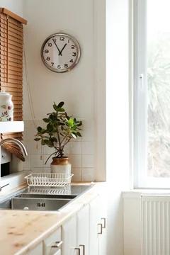 This Man Thing Is Ridiculous! This Man Thing Is Ridiculous!