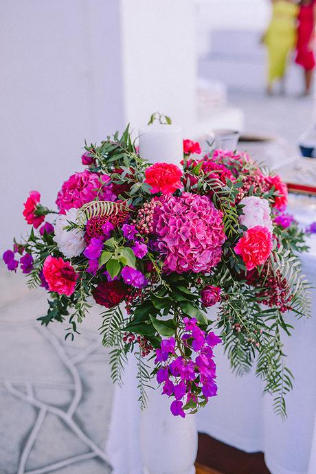 Modern summer wedding in Sifnos with bougainvillea in fuchsia hues │ Demetra & Panayiotis modern-summer-wedding-sifnos-bougainvillea-fuchsia-hues_24