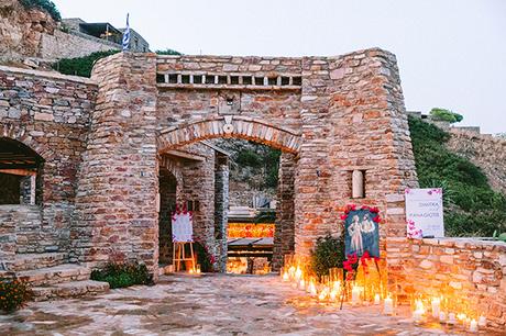 Modern summer wedding in Sifnos with bougainvillea in fuchsia hues │ Demetra & Panayiotis modern-summer-wedding-sifnos-bougainvillea-fuchsia-hues_49