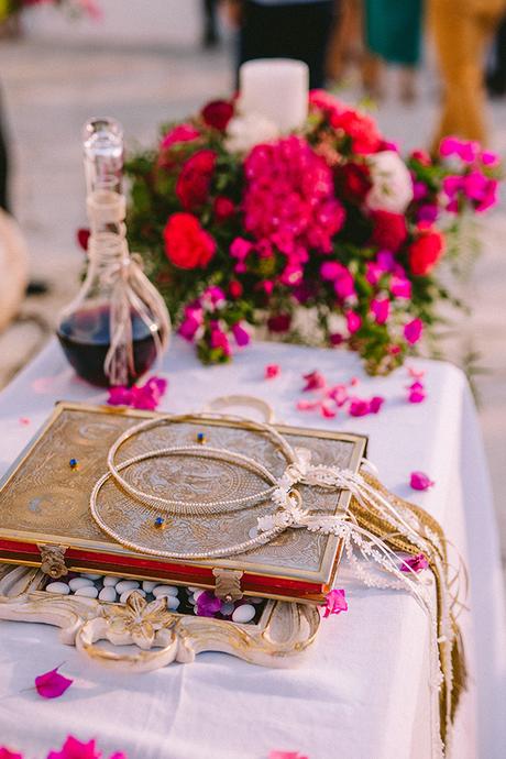 Modern summer wedding in Sifnos with bougainvillea in fuchsia hues │ Demetra & Panayiotis modern-summer-wedding-sifnos-bougainvillea-fuchsia-hues_23