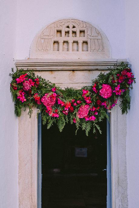 Modern summer wedding in Sifnos with bougainvillea in fuchsia hues │ Demetra & Panayiotis modern-summer-wedding-sifnos-bougainvillea-fuchsia-hues_22
