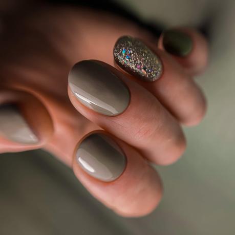 Olive Green Nail Inspo For The Tan Skin