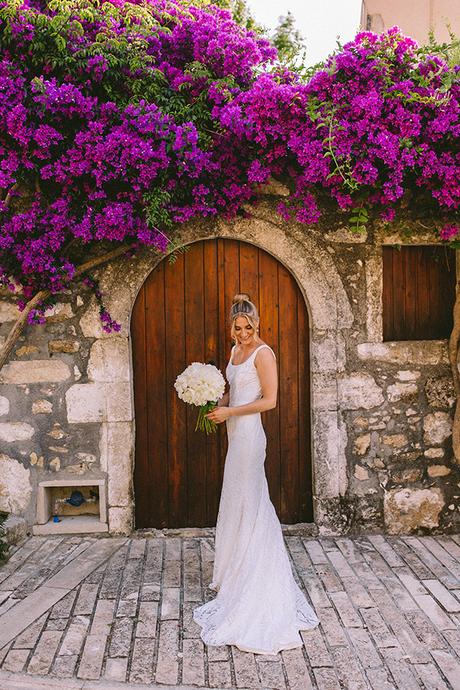chic-destination-wedding-crete-prettiest-white-flowers_55