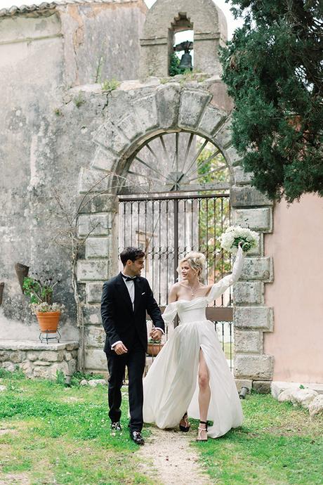 Black and White wedding inspiration at the Courti Estate with the most gorgeous details black-white-wedding-inspiration-courti-estate-gorgeous-details_40